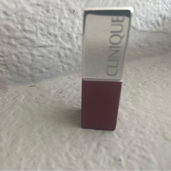 Clinique Lipstick - Picture 2 of 7
